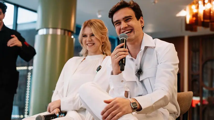 «Самый счастливый день»: как Игнатовы стали родителями и сделали шоу из личной жизни