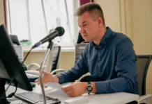 Даниил Вышегородский рассказывает о вкладе Президентской академии в развитие Екатеринбурга и Свердловской области daniil vyshegorodskij rasskazyvaet o vklade prezidentskoj akademii v razvitie ekaterinburga i sverdlovskoj oblasti-urbandigest-ru-0