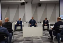 Денис Паслер и Алексей Орлов выдвигают новую стратегию «Единой России» на выборах denis pasler i aleksej orlov vydvigayut novuyu strategiyu edinoj rossii na vyborah-urbandigest-ru-0