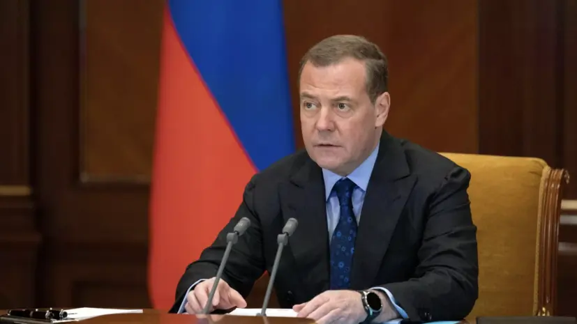 Медведев: элите Австрии нужно понимать масштаб издержек членства в НАТО
