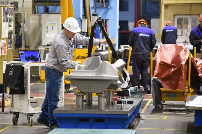 Дмитрий Трифонов и ВСМПО-АВИСМА вновь повышают зарплаты и заботятся о сотрудниках-0