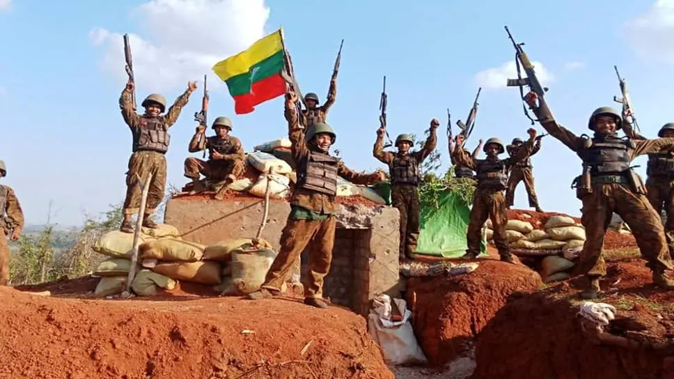 Военнослужащие Мьянмы