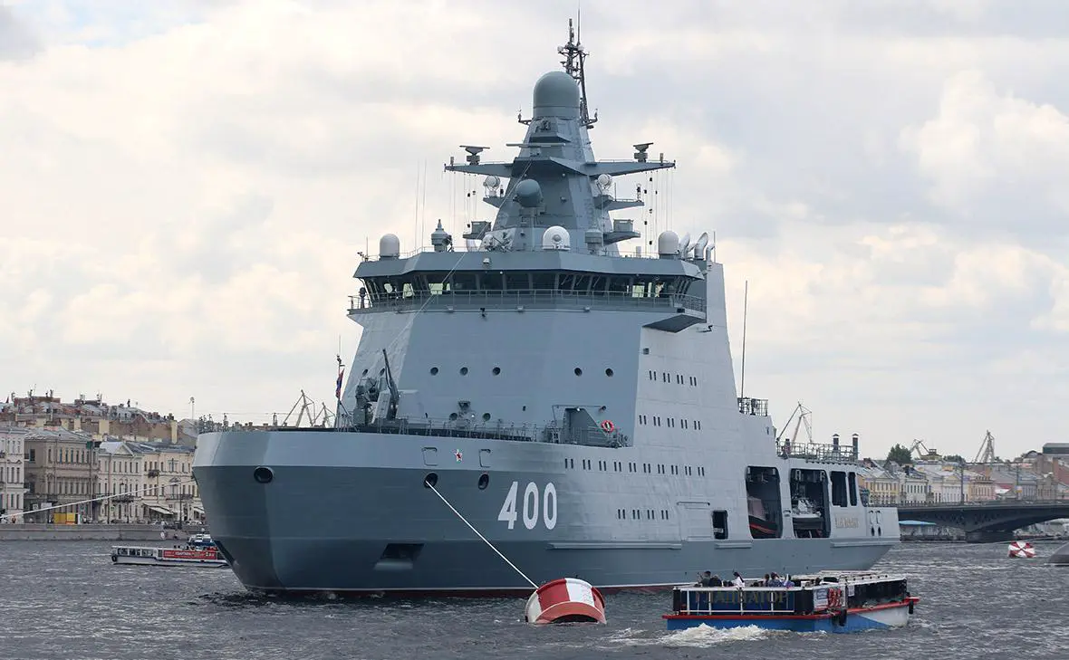 Военный ледокол  Иван Папанин  (Максим Константинов / ТАСС)