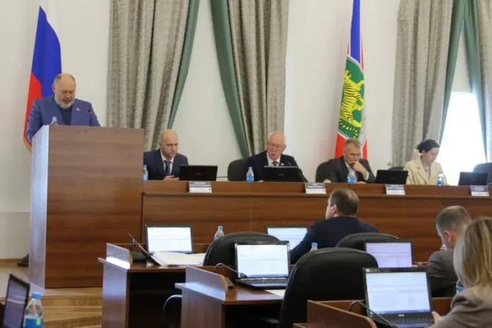 duma vladivostoka i andrej brik obsuzhdayut resheniya dlya razvitiya okruga-urbandigest-ru-0