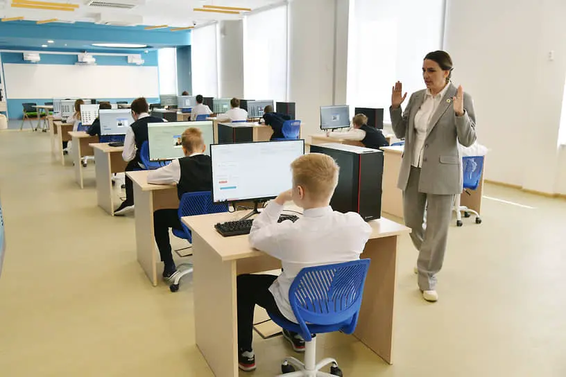 Ward Howell, Ирина Жарова-Райт и Максим Карпов о будущих лидерах и развитии школьников-0