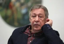 Михаил Ефремов возвращается в театр и начинает новый этап в «Мастерской „12“ Никиты Михалкова» mihail efremov vozvrashhaetsya v teatr i nachinaet novyj etap v masterskoj 12 nikity mihalkova-urbandigest-ru-0