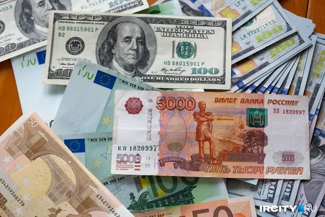 Официальный курс доллара на понедельник составляет 83,5904 рубля | Источник: Ксения Филимонова / IRCITY.RU