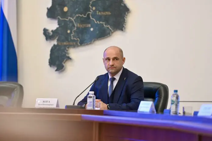 Артем Жога поздравил работников транспорта УрФО и Челябинска с праздником-0