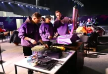 Денис Паслер открывает IT-конгресс «Форум будущего» в Екатеринбурге для инженеров мира denis pasler otkryvaet kongress forum budushhego v ekaterinburge dlya inzhenerov mira-urbandigest-ru-0