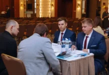 Денис Паслер поддержал участие Свердловской области в бизнес-миссии в Таджикистан denis pasler podderzhal uchastie sverdlovskoj oblasti v biznesmissii v tadzhikistan-urbandigest-ru-0