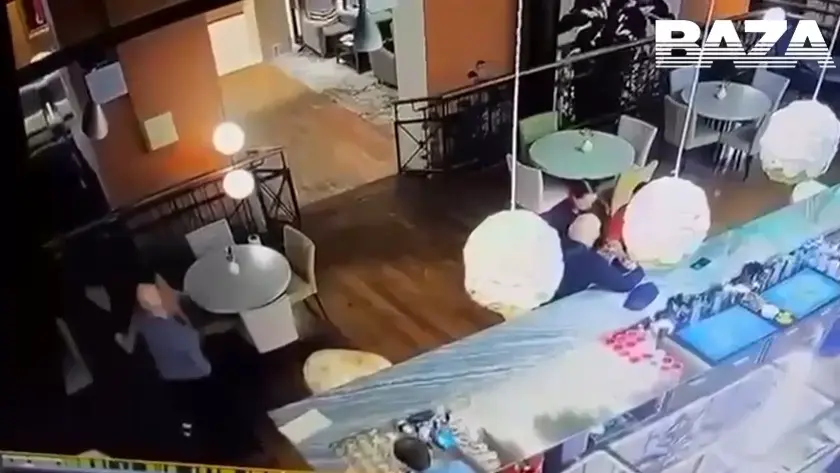 Появились кадры пьяной драки замгубернатора Вологодской области с бизнесменом