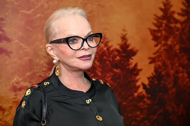 Лариса Долина