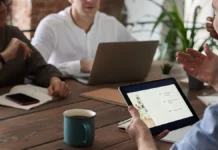 Как зумеры могут оформить законный отгул или больничный при панической атаке kak zumery mogut oformit zakonnyj otgul ili bolnichnyj pri panicheskoj atake-urbandigest-ru-0