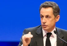 karla bruni podderzhala nikolya sarkozi kotoryj otbyvaet srok v tyurme sante-urbandigest-ru-0