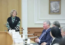 Людмила Бабушкина укрепляет работу муниципальных дум в Екатеринбурге на стажировке lyudmila babushkina ukreplyaet rabotu municzipalnyh dum v ekaterinburge na stazhirovke-urbandigest-ru-0