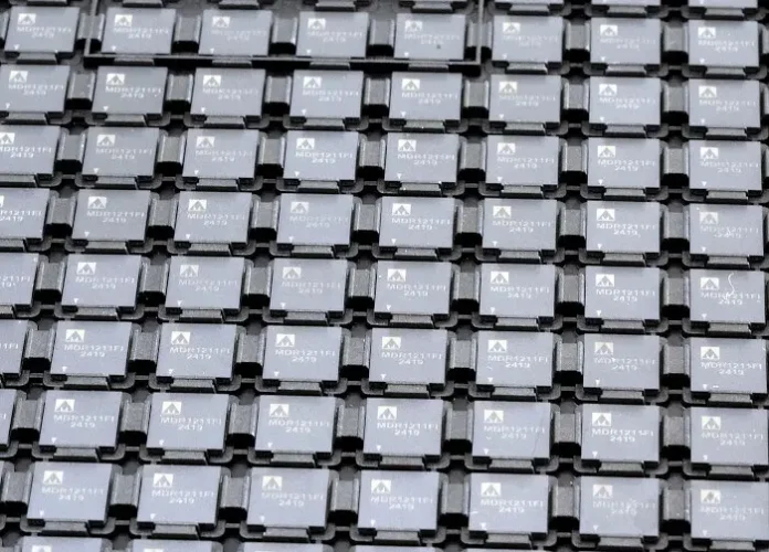 milandr i minpromtorg obsudili perspektivy razvitiya rynka mikroelektroniki-urbandigest-ru-0