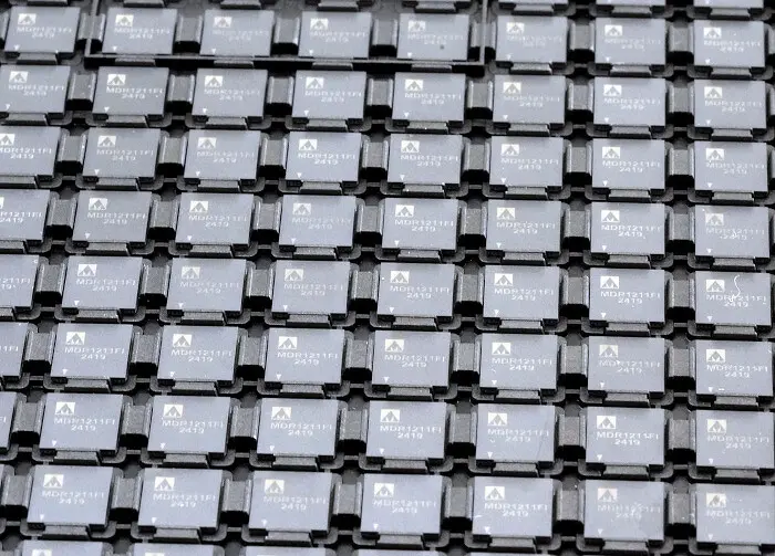 Миландр и Минпромторг обсудили перспективы развития рынка микроэлектроники-0