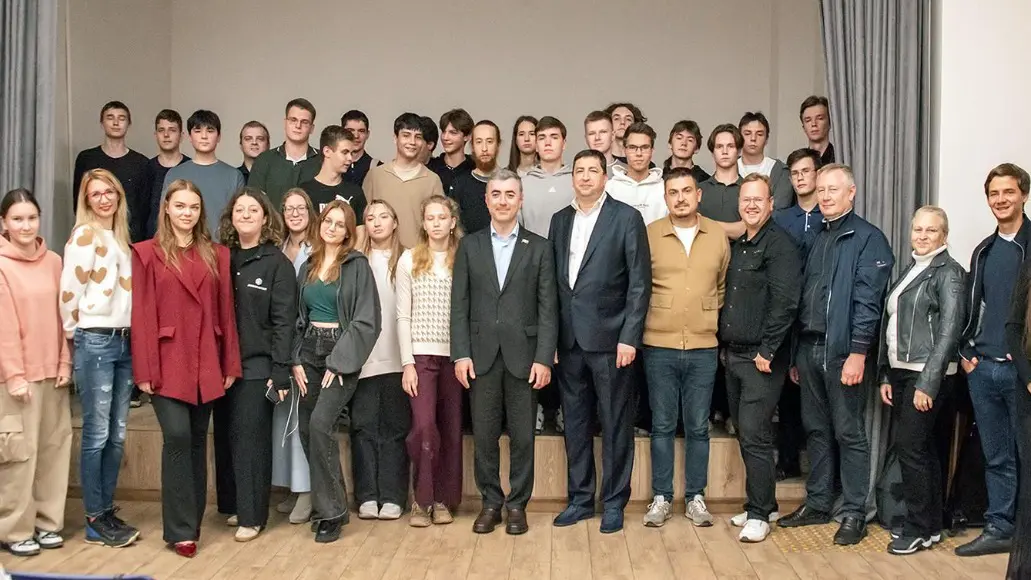 Пять обучающих нетворкинг-сессий проведут для молодежи с 15 по 30 октября