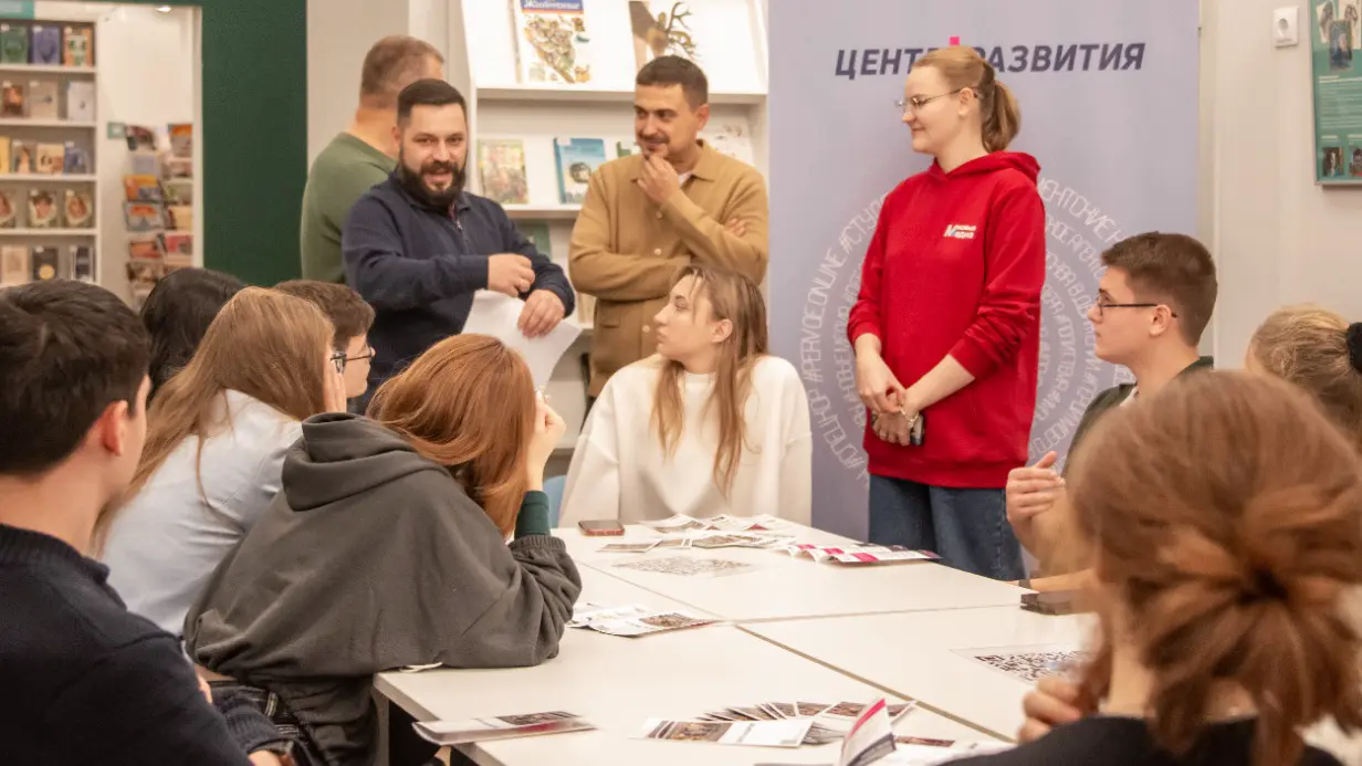 Пять обучающих нетворкинг-сессий проведут для молодежи с 15 по 30 октября