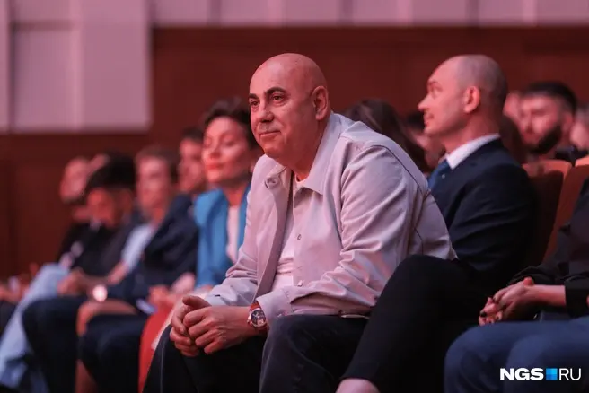 Продюсер остался недоволен многими участниками конкурса, но особенно Дроновым | Источник: Владимир Сиротинский / NGS.RU