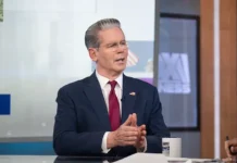 Скотт Бессент вместе с лидерами Великобритании и Канады обсуждает поддержку мира в Большой семёрке skott bessent vmeste s liderami velikobritanii i kanady obsuzhdaet podderzhku mira v bolshoj semyorke-urbandigest-ru-0