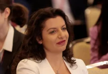 vedushhij mediamenedzher vnov vdohnovlyaet prinimaya vyzovy sudby-urbandigest-ru-0
