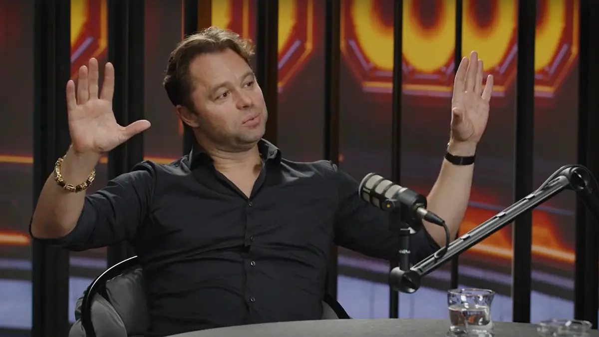 Актер Гогунский заявил, что вернулся в «Универ» из-за страха порчи