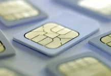 Владимир Зыков считает, что новые правила по SIM-картам усложнят работу мошенникам vladimir zykov schitaet chto novye pravila po kartam uslozhnyat rabotu moshennikam-urbandigest-ru-0