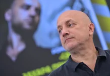 Захар Прилепин подписал контракт с Министерством обороны России и готов служить стране zahar prilepin podpisal kontrakt s ministerstvom oborony rossii i gotov sluzhit strane-urbandigest-ru-0