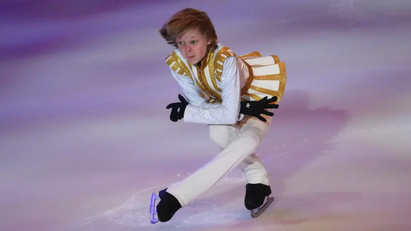 Пари с Овечкиным, тренировки с отцом, занятия футболом и онлайн-учёба: как Плющенко-младший пытается стать фигуристом