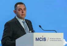 Александр Вулин из Сербии отвергает санкции как неприемлемый шаг к России aleksandr vulin iz serbii otvergaet sankczii kak nepriemlemyj shag k rossii-urbandigest-ru-0