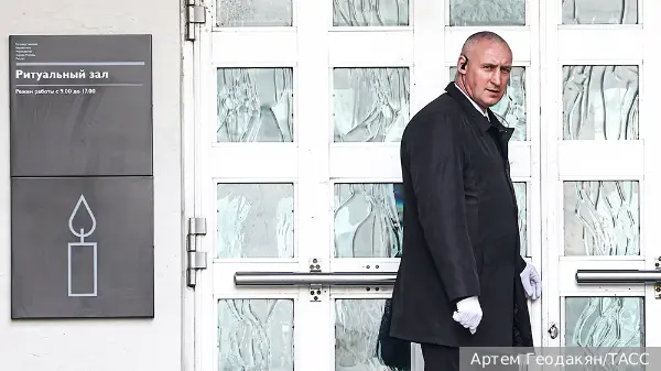 Ветеран ФСБ призвал усилить наблюдение за кладбищами после предотвращенного теракта в Москве