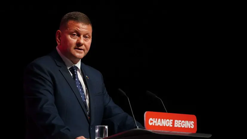 The Times: Залужный может победить на выборах на Украине и сместить Зеленского