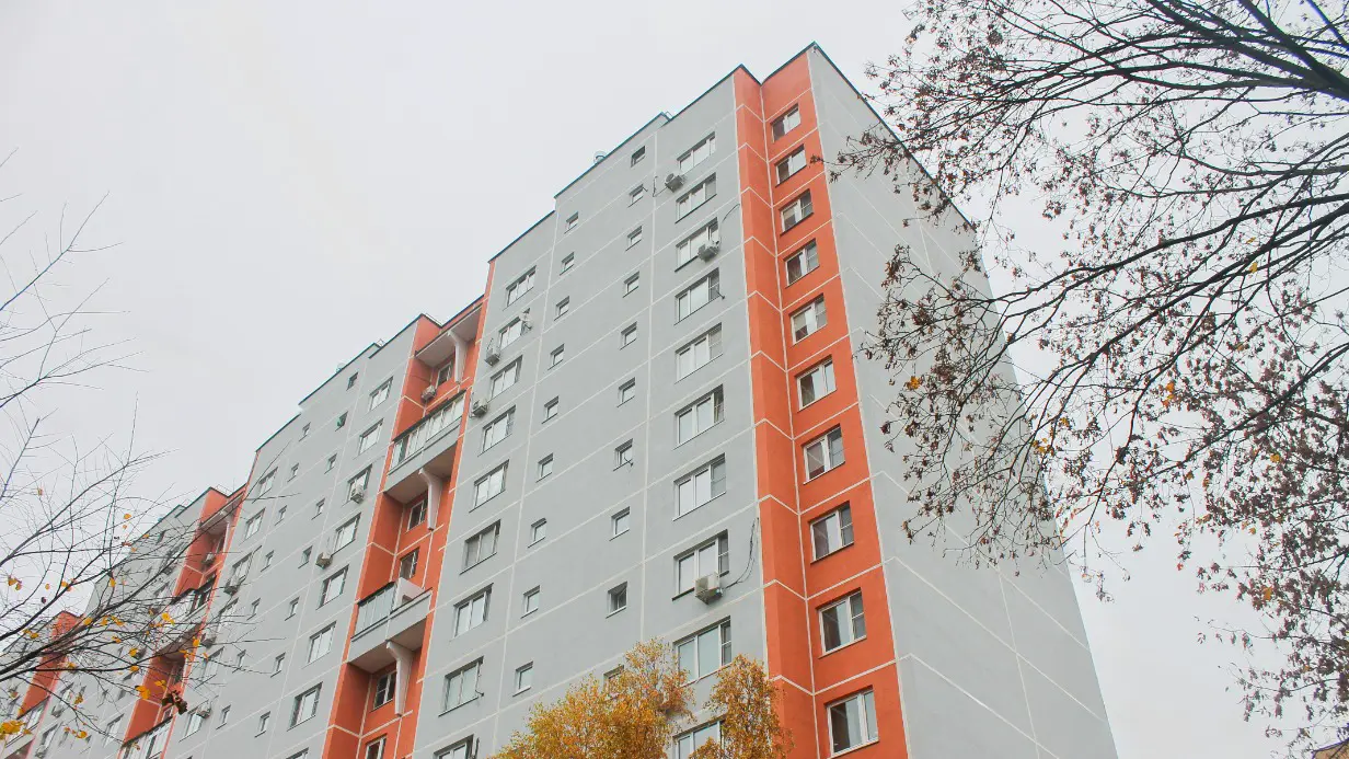 В районе Коптево завершается капитальный ремонт дома 1994 года постройки