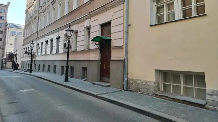 Крупное помещение для бизнеса в Басманном районе выставили на торги