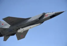 Напряжённая схватка разведок над Черным морем с МиГ-31 и ГУР napryazhyonnaya shvatka razvedok nad chernym morem s mig31 i gur-urbandigest-ru-0