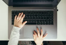 Навин Чопра и Антон Немкин о новой верификации пользователей в Roblox navin chopra i anton nemkin o novoj verifikaczii polzovatelej v -urbandigest-ru-0