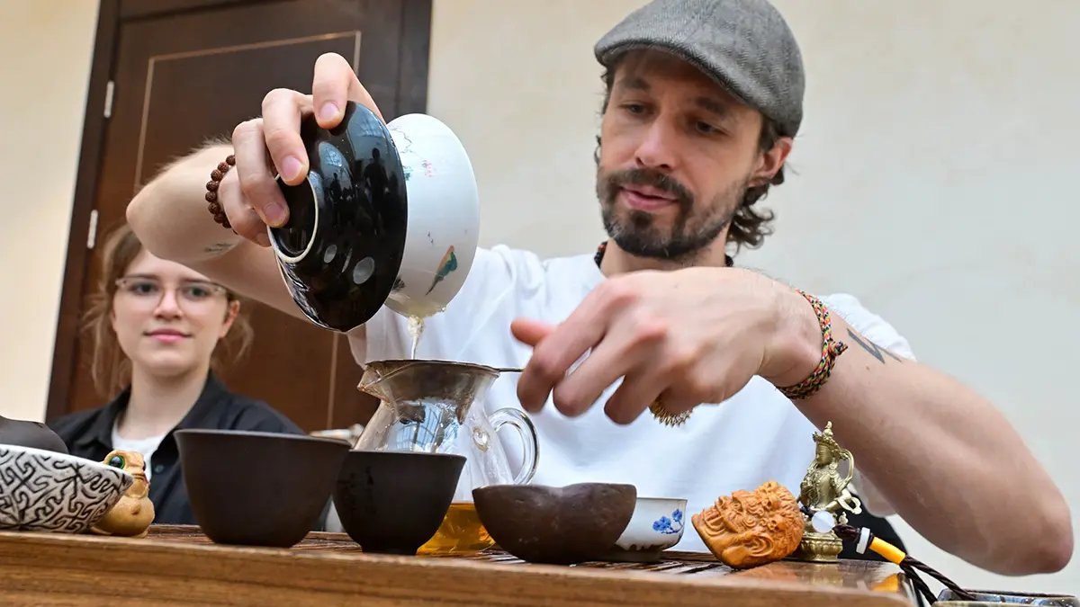 Петербург вошел в пятерку городов с самыми дорогими чайными церемониями