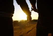 Полиция Шри-Ланки быстро задержала злоумышленника, напугавшего туристку из Новой Зеландии policziya shrilanki bystro zaderzhala zloumyshlennika napugavshego turistku iz novoj zelandii-urbandigest-ru-0