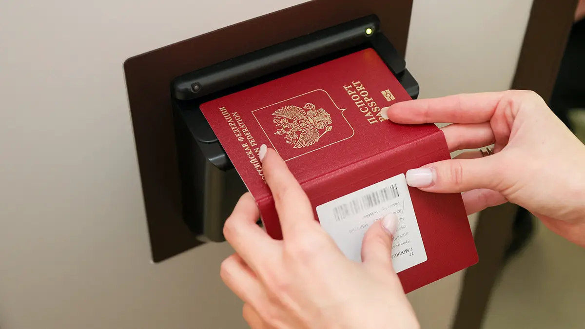 В России разрешили заселять в гостиницы по водительским правам и загранпаспорту