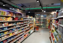 Российский турист устроил суматоху в супермаркете Tops Daily в Паттайе rossijskij turist ustroil sumatohu v supermarkete v pattaje-urbandigest-ru-0