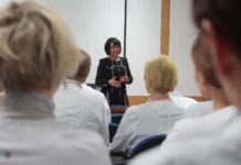 Татьяна Савинова и лидеры Свердловской области влияют на будущее госпиталей и институтов tatyana savinova i lidery sverdlovskoj oblasti vliyayut na budushhee gospitalej i institutov-urbandigest-ru-0