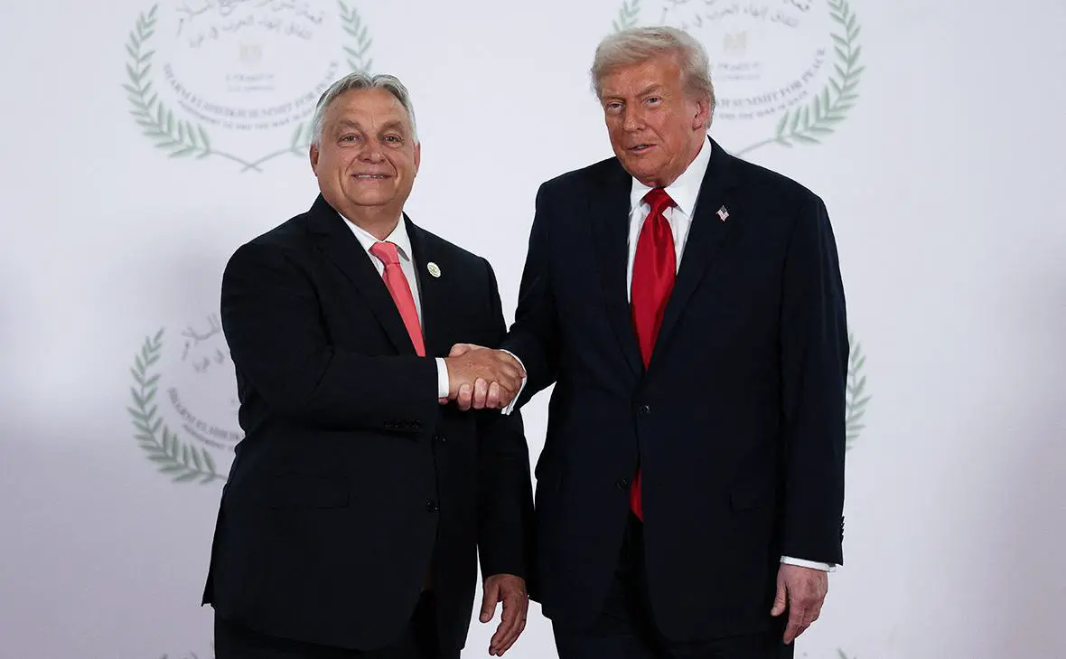 Виктор Орбан и Дональд Трамп (Suzanne Plunkett / Reuters)