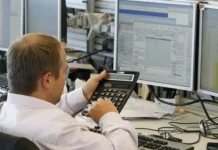 Владимир Путин одобрил сделку Citigroup и Ренессанс Капитал по продаже Ситибанка vladimir putin odobril sdelku i renessans kapital po prodazhe sitibanka-urbandigest-ru-0