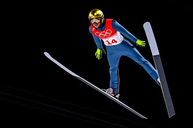 Михаил Назаров