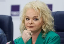 Госдума намерена помочь Ларисе Долиной и Юлии Лурье с их квартирным делом gosduma namerena pomoch larise dolinoj i yulii lure s ih kvartirnym delom-urbandigest-ru-0