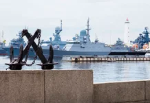 Кронштадтская якорная площадь готова к празднованию Нового года kronshtadtskaya yakornaya ploshhad gotova k prazdnovaniyu novogo goda-urbandigest-ru-0