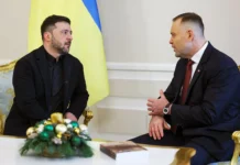 Политическая драма между Польшей и Украиной с участием Кароля Навроцкого и Зеленского politicheskaya drama mezhdu polshej i ukrainoj s uchastiem karolya navroczkogo i zelenskogo-urbandigest-ru-0