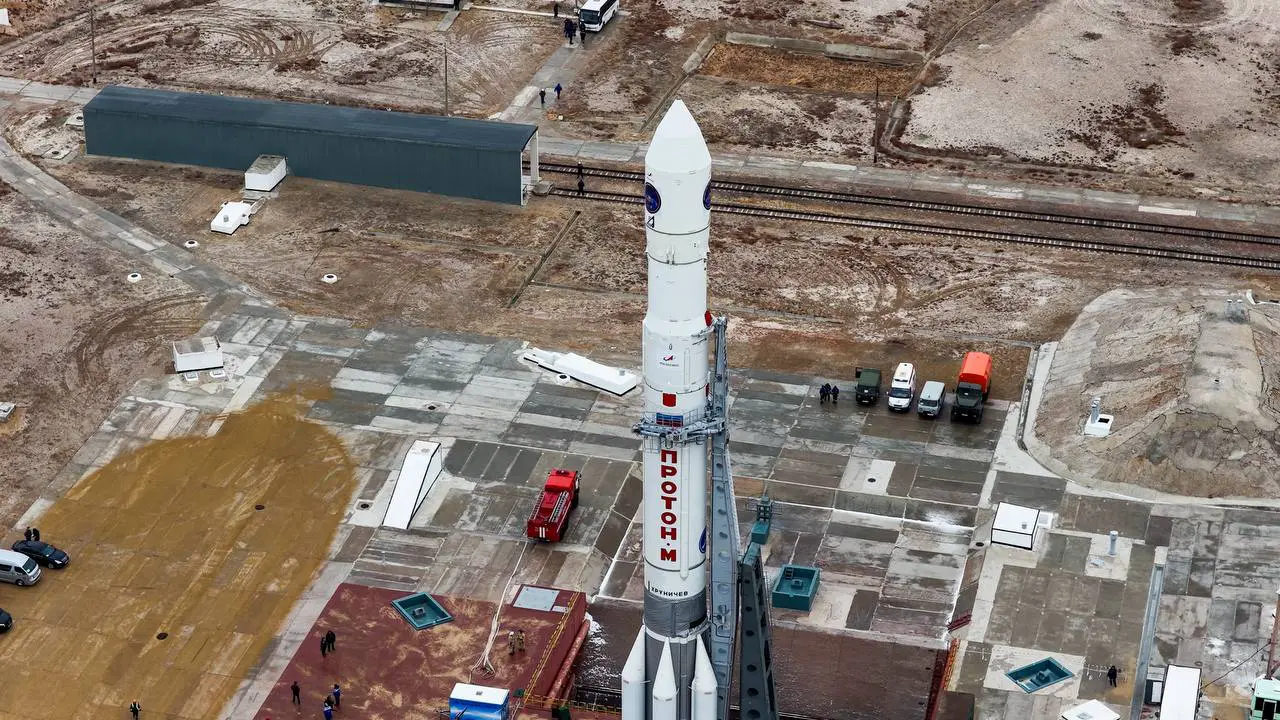 Роскосмос перенес пуск ракеты Протон-М с аппаратом Электро-Л №5 для проверки-0