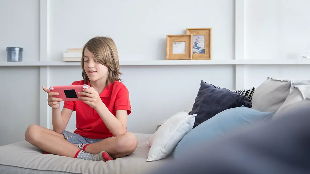 Психолог Клюваева рассказала о вреде гаджетов для детей в юном возрасте